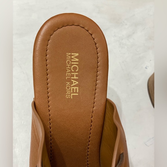 Michael KORS Wesley block heels leather mules excellent condition 5 inch heels - Picture 3 of 9